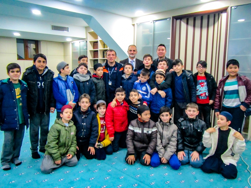 Training for students from Quran course - News - Istanbul Fire Department