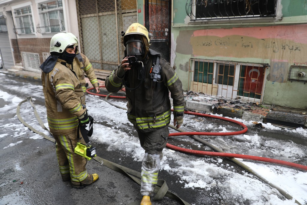 Kocamustafapaşada ikametgah yangını - Haberler - İstanbul İtfaiyesi