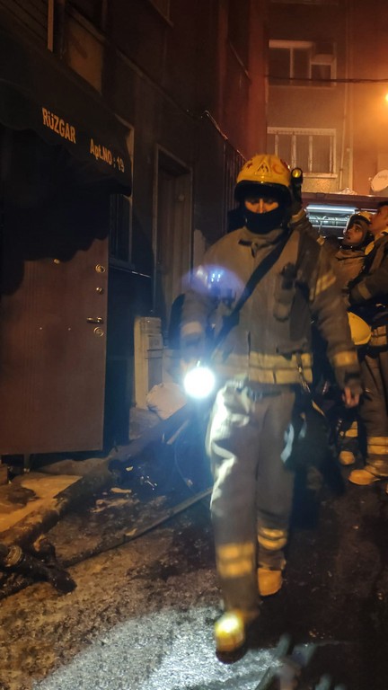 Şişlide ikametgah yangını - Haberler - İstanbul İtfaiyesi